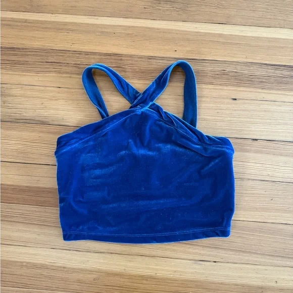 Beyond Yoga Converge Cropped Tank - Picture 5 of 10